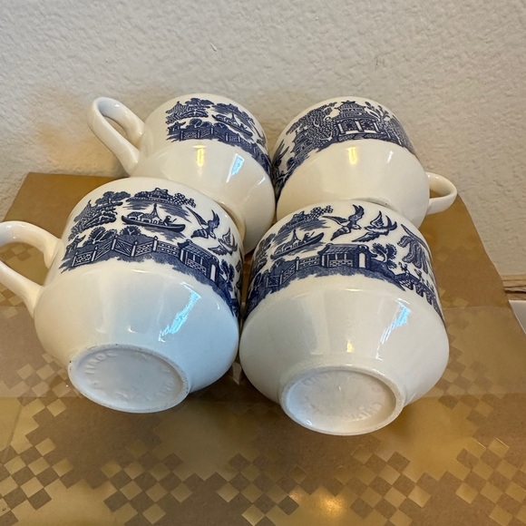 Churchill made in England cups. Set of 4. - Picture 3 of 3